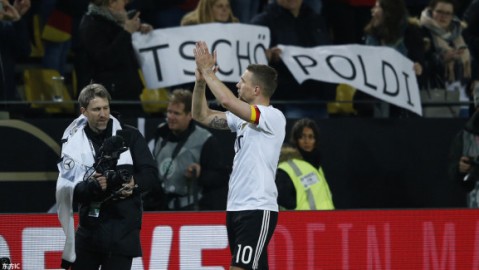 弗兰克：这场比赛可能会非常胶着；法兰克福可以毫无包袱地踢