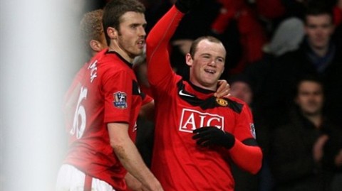 开场5分钟直红+10打10！B费百球里程碑难掩混乱，曼联2-1切尔西送蓝军连败，阿莫林续命保帅位