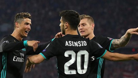 拜仁8-1狼堡，奥利塞2射1传，迪亚斯2传1射，凯恩传射