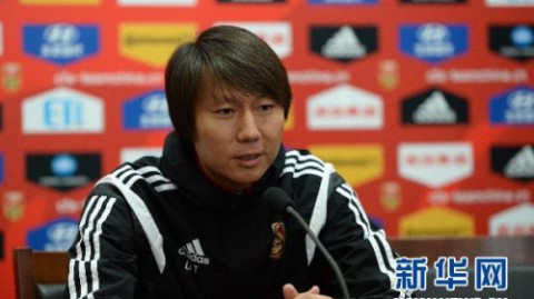 深圳健力宝留洋球员全盘点：从“六小天鹅”到英超铁腰的跨时代回忆
