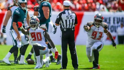 乐山希尔绝杀内江重龍酒！这场球，看得我心跳都漏了一拍！