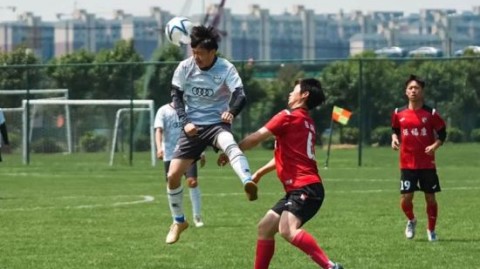 从加勒比到德甲：贝洛西安的“飞行梦”