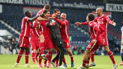 新标题：伦敦德比格局改写！富勒姆主场0-2不敌水晶宫，里查兹完胜罗宾逊