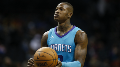 1分惜败！哈利伯顿这记3+1真硬，字母哥最后选择把我看懵了