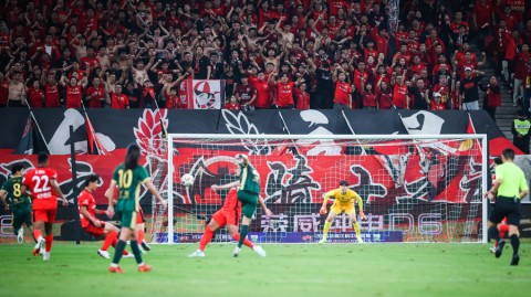 永远不要低估一颗冠军的心！10月31日中超第29轮上海海港vs浙江那叫一个荡气回肠