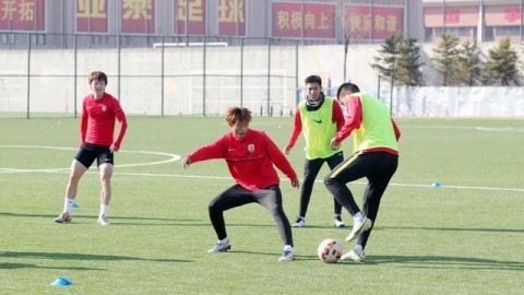 【U21联赛决赛第7轮】浙江队4-2逆转长春亚泰收官 下半场连入四球完成大翻盘