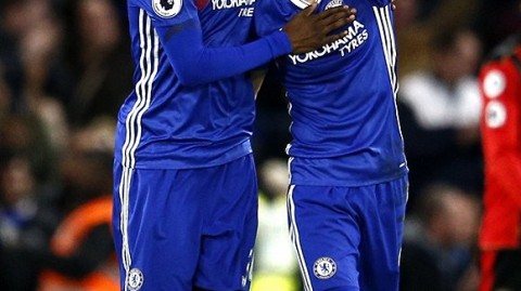 利物浦1-1阿森纳复盘：榜首对话平分秋色，枪手客场带走圣诞冠军