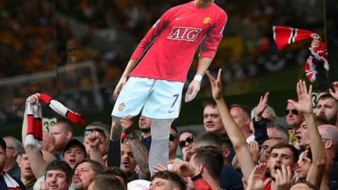 曼联主场0-1遭狼队绝杀！阿莫林首秀开门黑，霍伊伦空门踢呲断送老特拉福德不败纪录