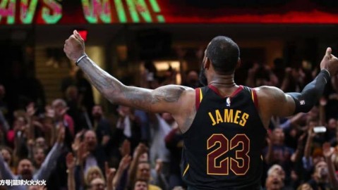 41岁詹姆斯的“魔术师悖论”：三双之夜难填伤病深坑，独行侠新星弗拉格45+8+8送湖人连败