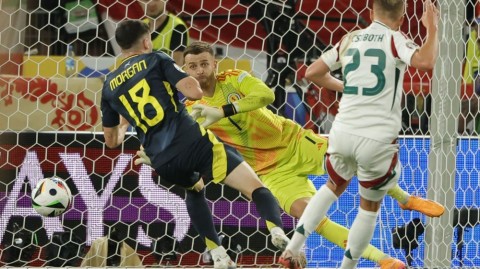 博洛尼亚0-3AC米兰：22轮不败的红黑军团给达拉拉球场上了一课