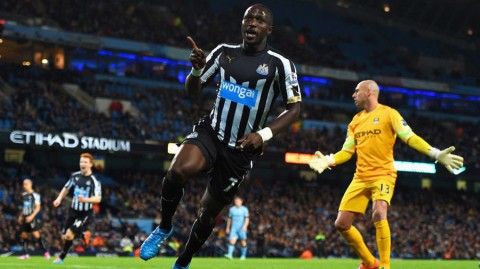 半场：曼联0-1水晶宫，拉克鲁瓦头球闪击，卢克-肖伤退