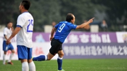甲A情怀下的绝地逆袭：湖北老甲A 2-1北京老男孩，从保级边缘抢下续命三分