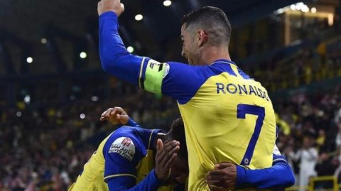 利雅得胜利5-1祖拉全胜战绩出线，C罗助攻，菲利克斯传射建功